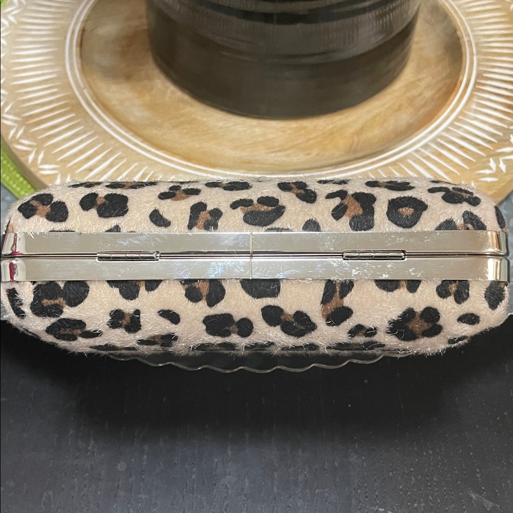 NWOT Leopard Print Clutch with Faux Pearl Clasp - Picture 6 of 6